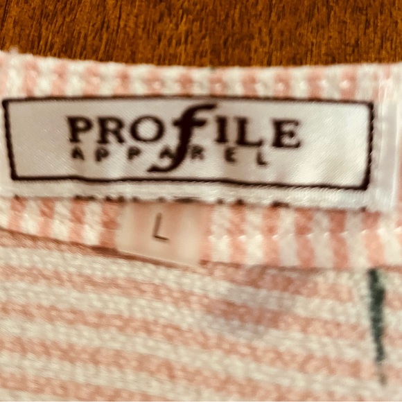 Profile Apparel NWOT Ladies Size Large Floral 3/4 Sleeve V-Neck Hi-Lo Top. - Picture 4 of 12